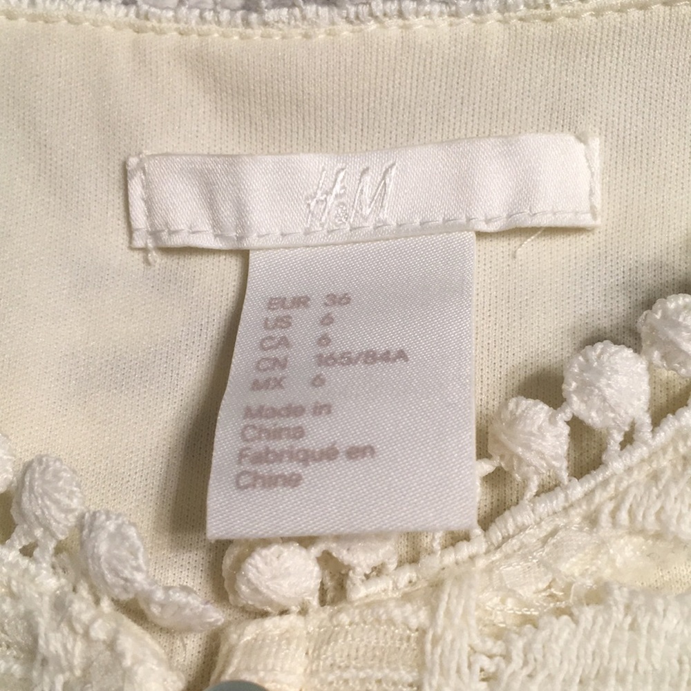 Cream colored vintage lace dress size 6 - Picture 2 of 4